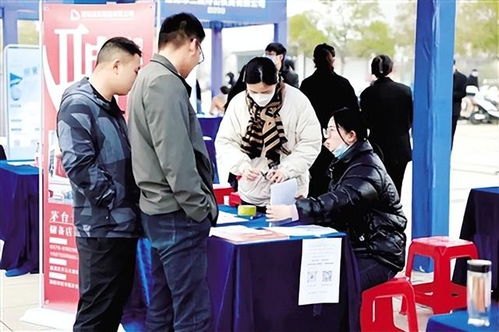 河南工會百場就業創業服務活動啟幕，助力五萬人次實現就業創業夢想